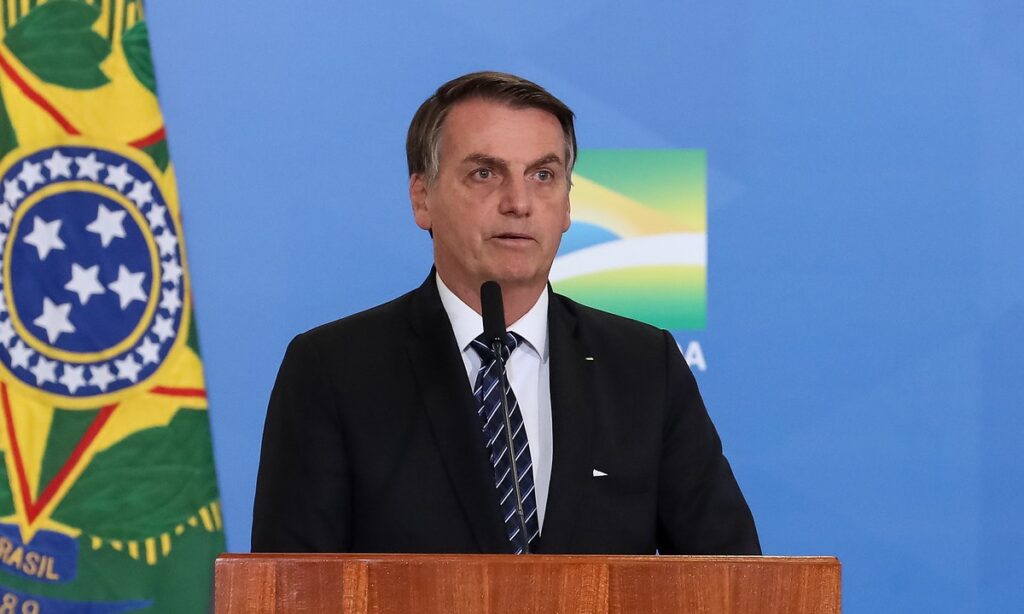 Bolsonaro reforçou nessa sexta que o coronavoucher, "não é para sempre", apontando o alto custo para a União.
