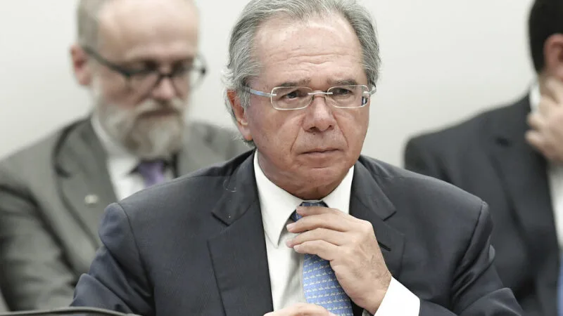 Orçamento: Economia aponta necessidade de cortar R$ 17,5 bi para cumprir teto