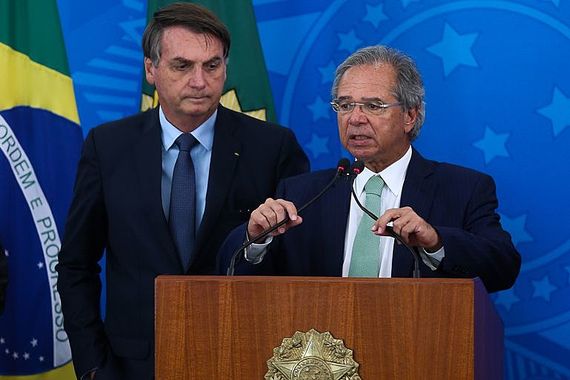 Bolsonaro disse que Paulo Guedes é "98% da Economia"