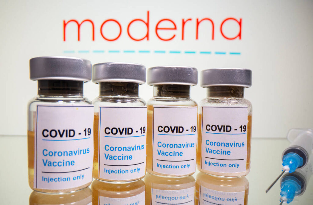 A Moderna informou que solicitará aos reguladores de saúde que autorizem de forma emergencial sua vacina contra o coronavírus.
