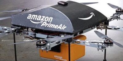 Amazon demite empregados e busca ajuda externa para projeto de drone