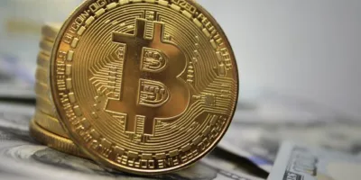 Bitcoin dispara e bate máxima histórica em meio a rali em 2020