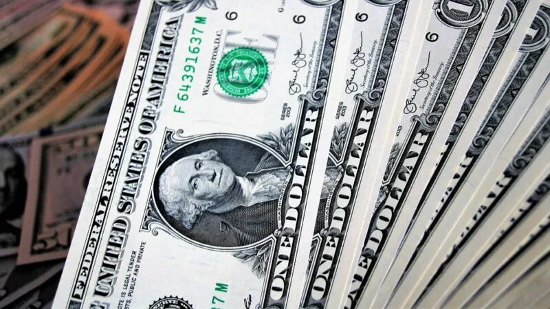 Dólar tem novo dia de alta e vai a R$ 5,16 com exterior negativo