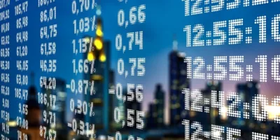 Ibovespa fecha em queda de 0,32%, a 118.023,67 pontos