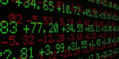 Ibovespa fecha em queda de 0,45% e perde marca de 115 mil pontos