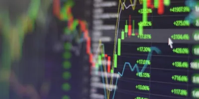 Ibovespa tem queda de 0,6% e dólar sobe 1% negociado a R$ 5