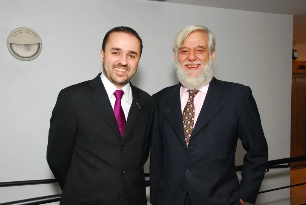 Luiz Cesar Fernandes, à esquerda, está internado com Covid, diz coluna