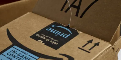 Amazon anuncia programa de logística no Brasil; ações do setor caem