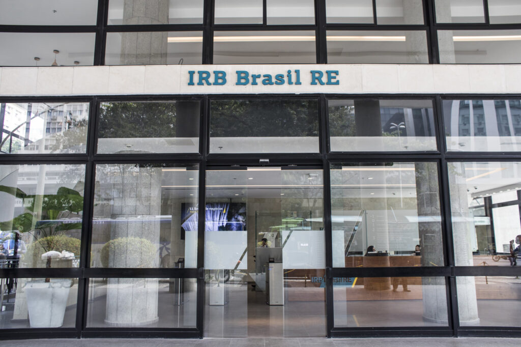 IRB (IRBR3): UBS analisa ações. Foto: IRB/Divulgação.