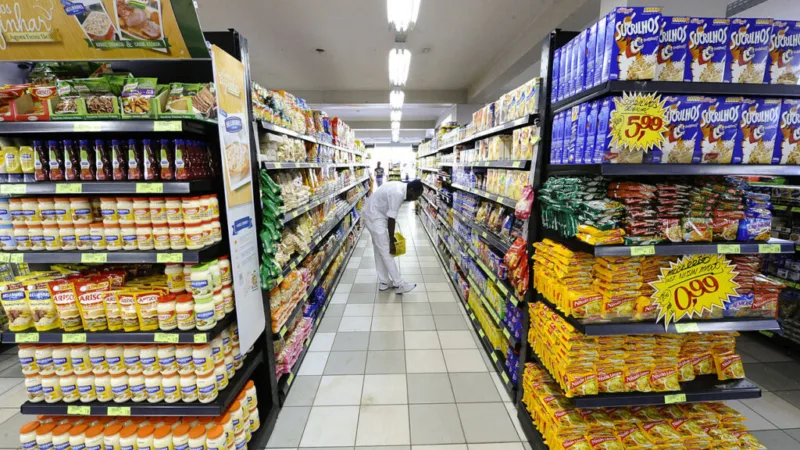 Setor de varejo deixará de faturar R$ 15,8 bi com feriados em 2021, diz FecomercioSP