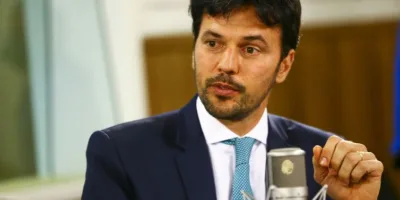 Cabo de fibra ótica entre Brasil e Europa será instalado na segunda-feira