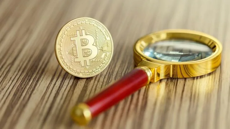 Bitcoin cai cerca de 15% e US$ 200 bilhões são retirados do mercado de criptomoedas em 24 horas