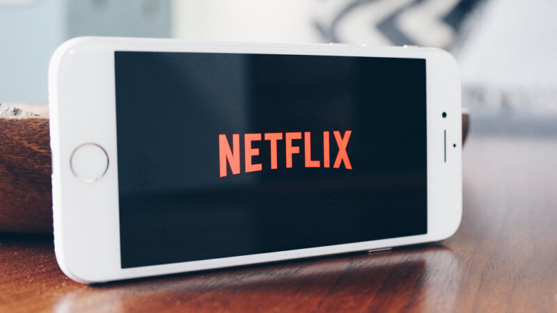 Netflix tem lucro de US$ 542 mi e supera marca de 200 mi de assinantes; ações voam