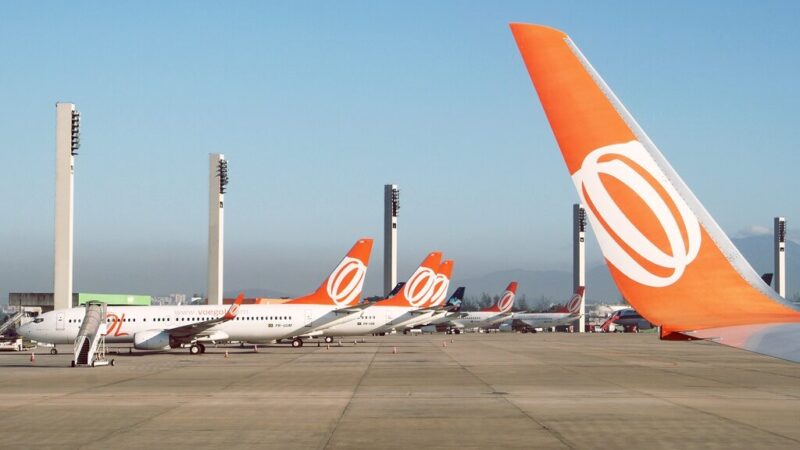 Para transportar CoronaVac, Gol (GOLL4) leva bagagens da Latam em voo para Curitiba