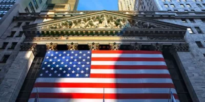S&P 500 e maioria das bolsas mundiais sobem com atenções nos EUA