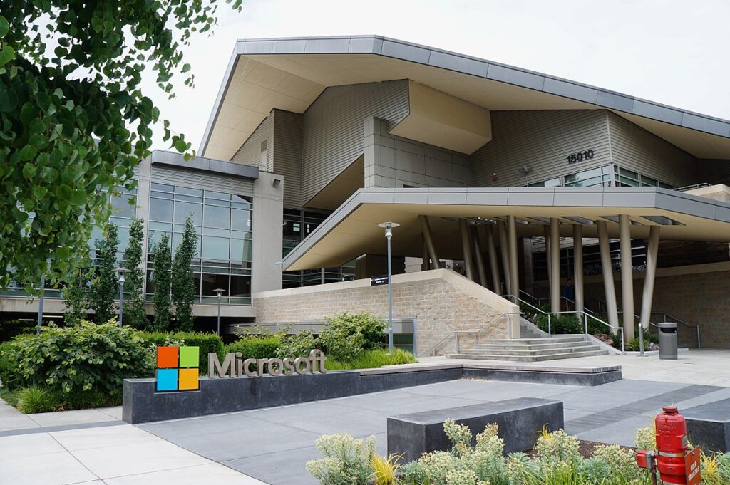 As ações da Microsoft subiam 3,73% no after hours após a divulgação dos resultados, a US$ 241.000