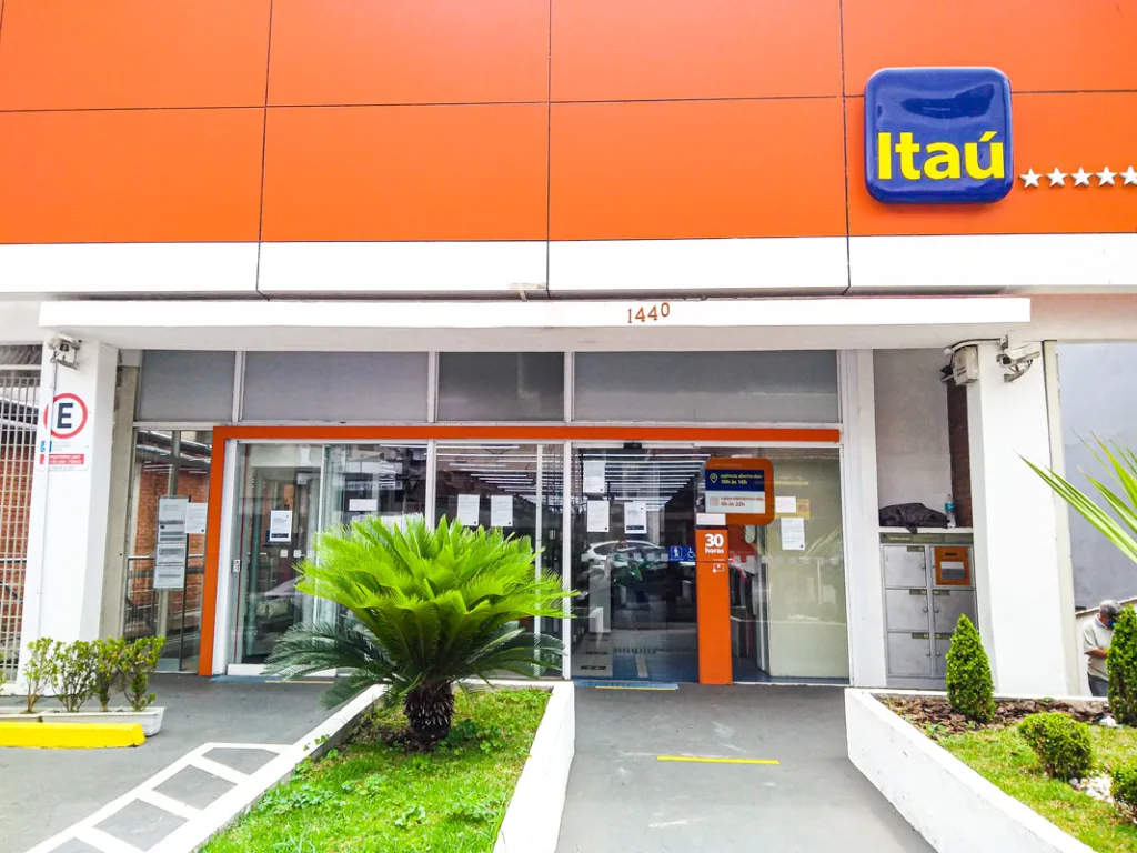 O Itaú Unibanco (ITUB4) movimentará US$ 750 milhões (cerca de R$ 4,13 bilhões) com uma emissão de bônus "sustentáveis".