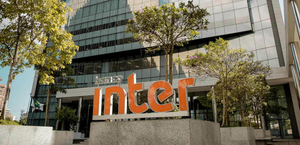 Ações do Banco Inter seguem na ponta positiva do Ibovespa após banco adiantar resultados trimestrais - Foto: Divulgação