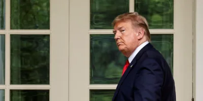 Trump eleva tarifa da China a 125% e reduz taxa para o resto do mundo por 90 dias