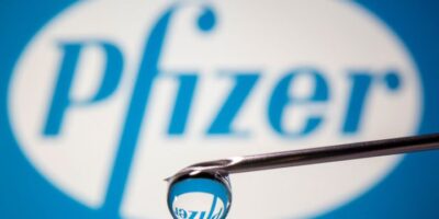 Pfizer diz que reduzirá ritmo de fornecimento de vacinas à Europa
