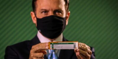 Butantan pede registro de 40 milhões de doses da CoronaVac à Anvisa