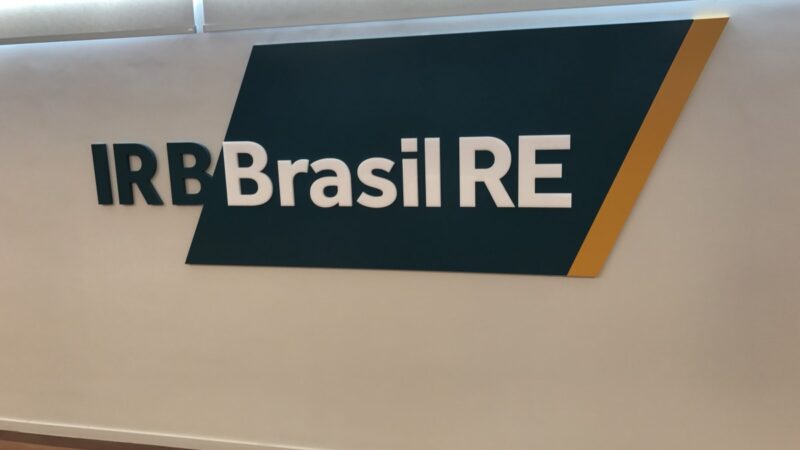 IRB (IRBR3), Santander (SANB11) e BRF (BRFS3) são destaques do mercado financeiro
