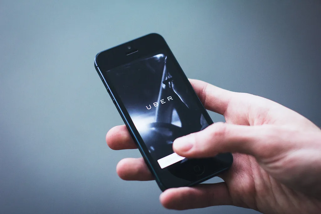 Uber é investigada pelo Reino Unido após aquisição da Autocab