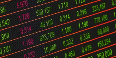 Ibovespa contraria bolsas mundiais e sobe repercutindo dados econômicos