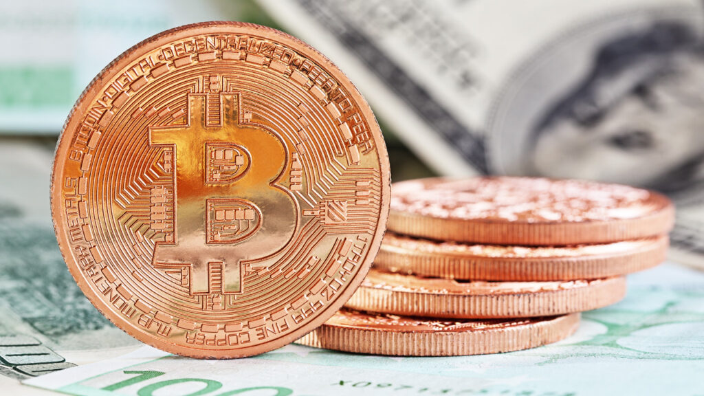 Bitcoin tem segundo dia consecutivo de forte queda
