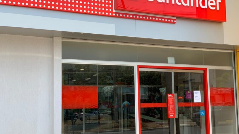 Santander (SANB11) vê lucro gerencial cair 10,6% no 4T21 para R$ 3,88 bilhões