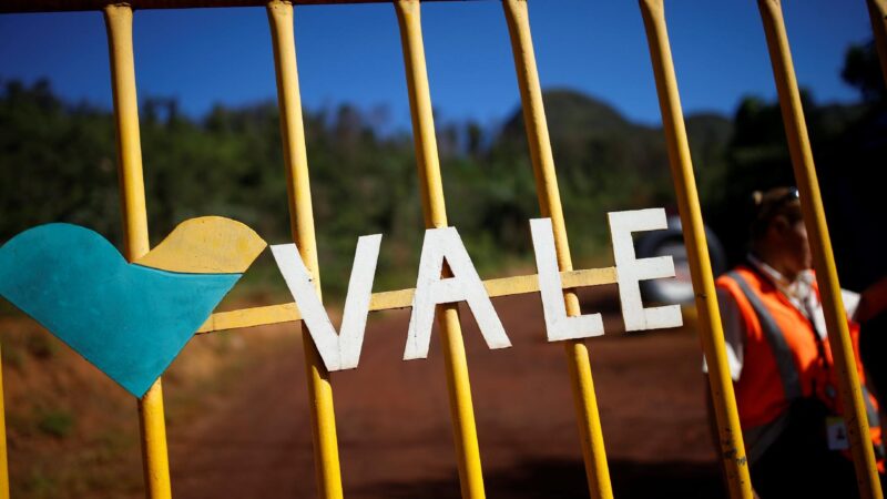 Vale (VALE3) retoma “gradualmente” operações em MG e projeta impacto na produção de minério