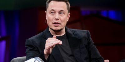Tesla (TSLA34) cai após Elon Musk sugerir vender 10% da sua participação