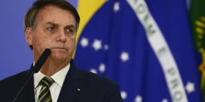 Bolsonaro decreta que postos de combustíveis divulguem valores de tributos