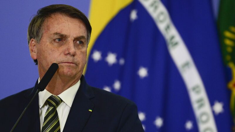 Bolsonaro decreta que postos de combustíveis divulguem valores de tributos