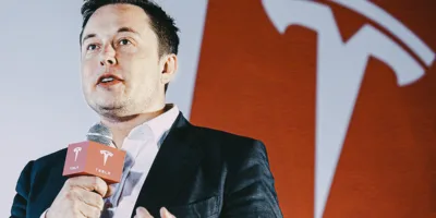 Tesla (TSLA34) perde R$ 900 milhões com queda do Bitcoin