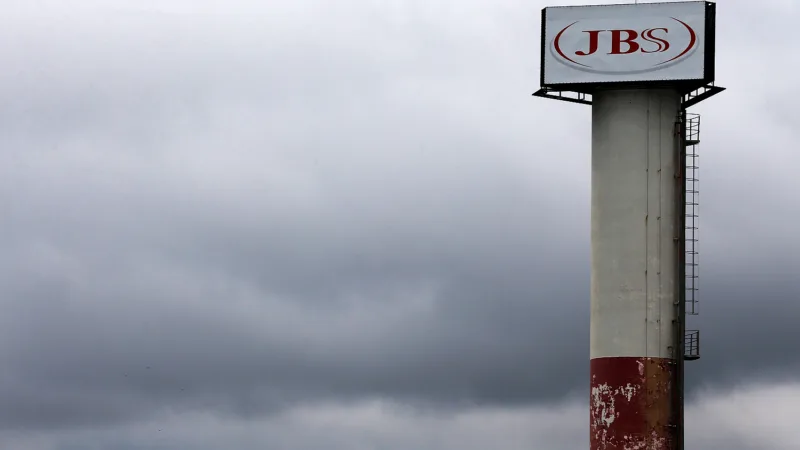 JBS (JBSS3) doa R$ 5 milhões para construção de fábrica de vacinas