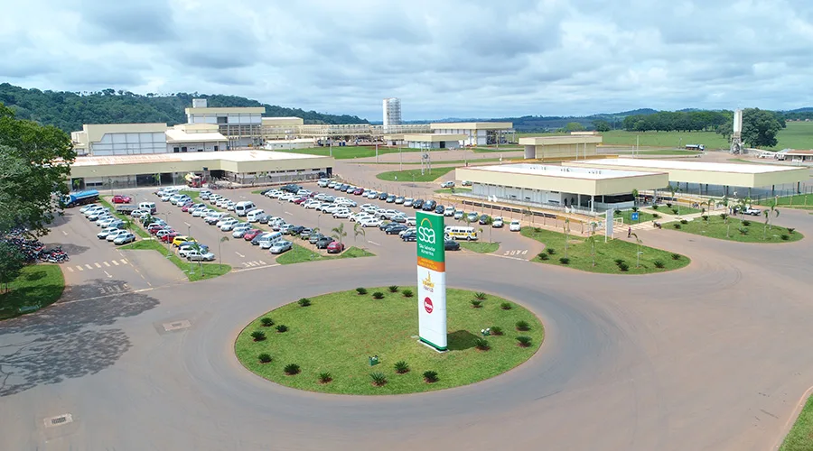 São Salvador, dona da Super Frango, protocola registro para IPO