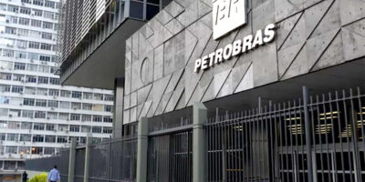 Ações da Petrobras (PETR4) mergulham mais de 6% com ruído político