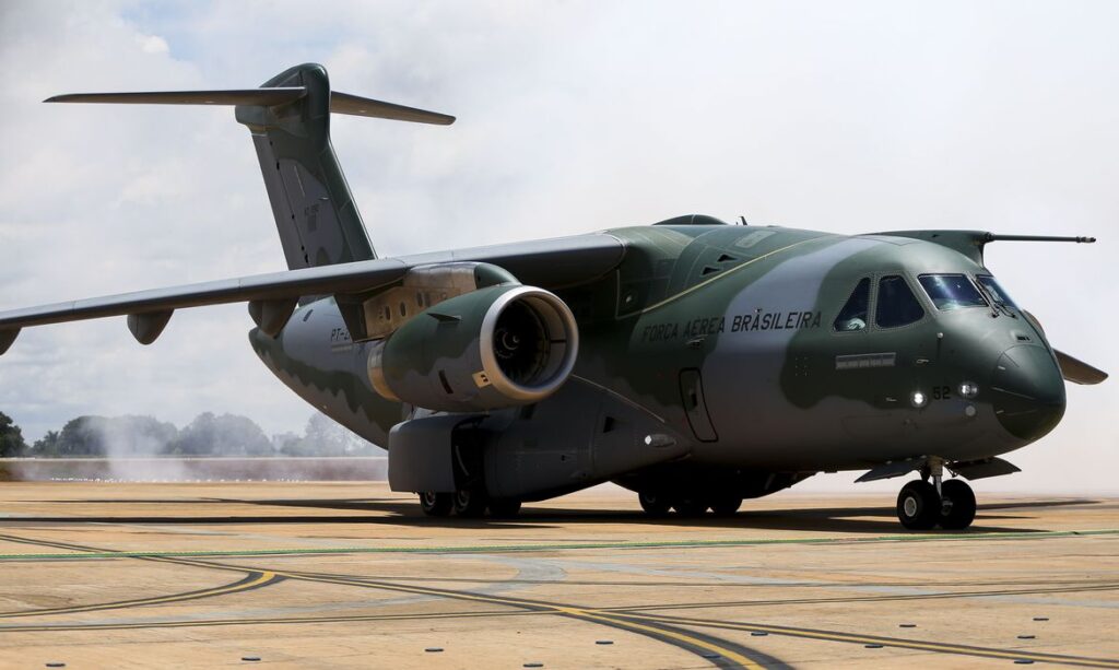 Avião da Embraer (EMBR3) foi o segundo item mais caro ao Ministério da Defesa em 2020, com R$ 720 milhões pagos no ano - Foto: Divulgação Embraer