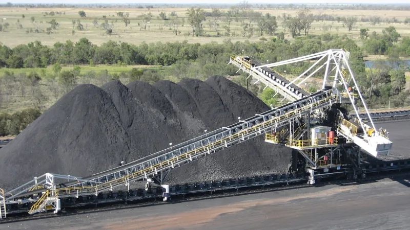 CSN Mineração (CMIN3) estreia em alta de 5,88%, a R$ 9,00