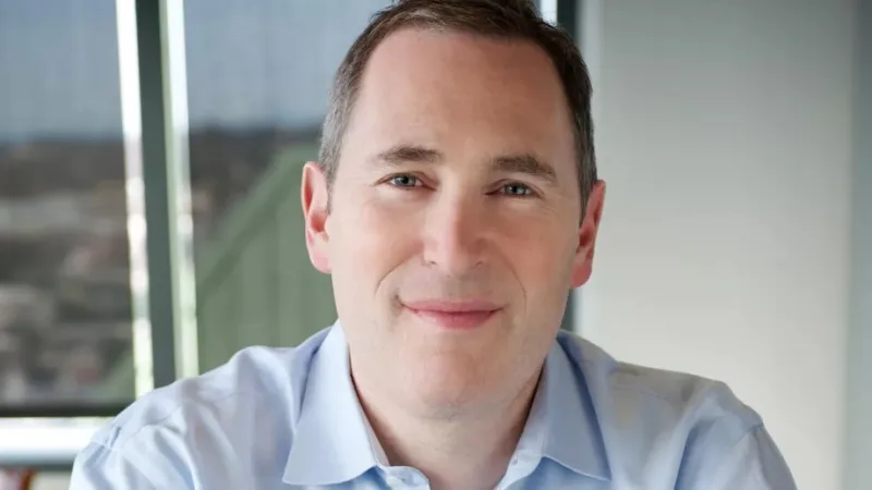 Conheça Andy Jassy, o homem que ocupará o cargo de Bezos na Amazon (AMZN34)