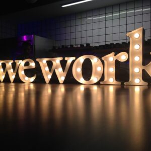 Cofundador da WeWork se aproxima de acordo com SoftBank