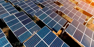 Bolsonaro sanciona lei que regulamenta geração própria de energia