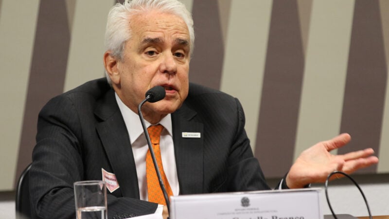 Bolsonaro demite Castello Branco e indica general para presidência da Petrobras