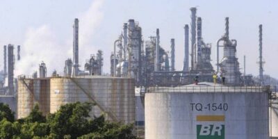 Petrobras (PETR4) aceita oferta de US$ 1,65 bilhão por refinaria Landulpho Alves, na Bahia
