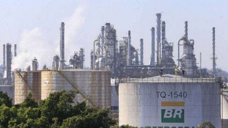 Petrobras (PETR4) aceita oferta de US$ 1,65 bilhão por refinaria Landulpho Alves, na Bahia