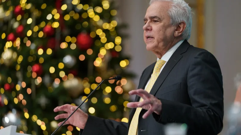 Petrobras (PETR4): é surpreendente que ainda se discuta a paridade de preços, diz Castello Branco
