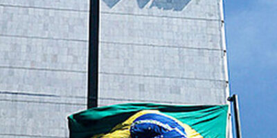 Vale (VALE3) e Petrobras (PETR4) foram as maiores pagadoras de dividendos de 2021 - Foto: Reprodução/Facebook