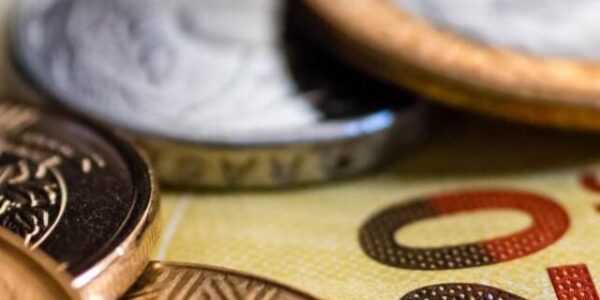 Boletim Focus mantém Selic de 2026 em 12,25% e PIB segue projetado em 1,8%