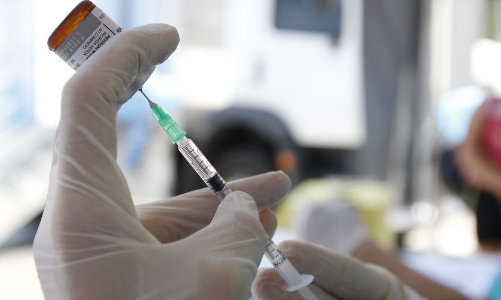 Pazuello divulgou nesta quarta-feira (17) o cronograma de entregas das vacinas contra o coronavírus.